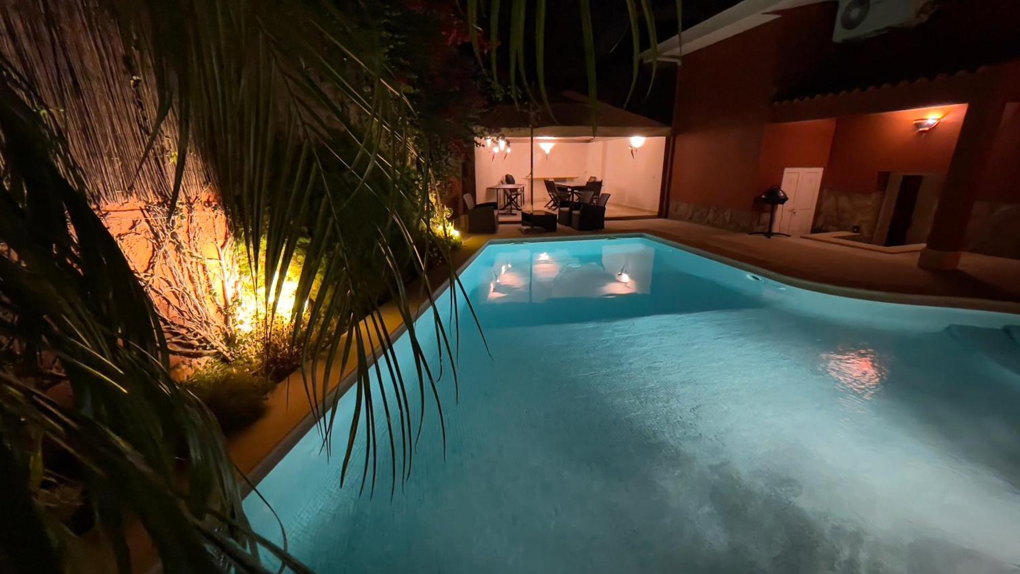 Studio With Private Swimming Pool And Garden Кашкайш Экстерьер фото